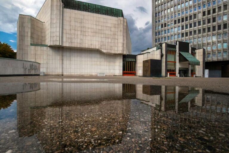 Ljubljana-Cankarjev-dom-main-culture-and-convention-center-ib-01 Reflection of the Cankarjev main culture and convention center, Ljubljana. Photo by Iztok Boncina.