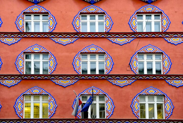 Ljubljana-Pattern-of-interesting-facades-ah-01_resize Pattern of interesting facades in Ljubljana's city centre. Photo by Arne Hodalic