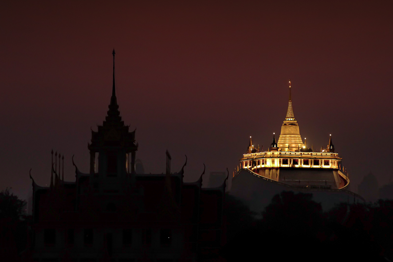 The Ratchanatdaram Early Morning Photo Tour